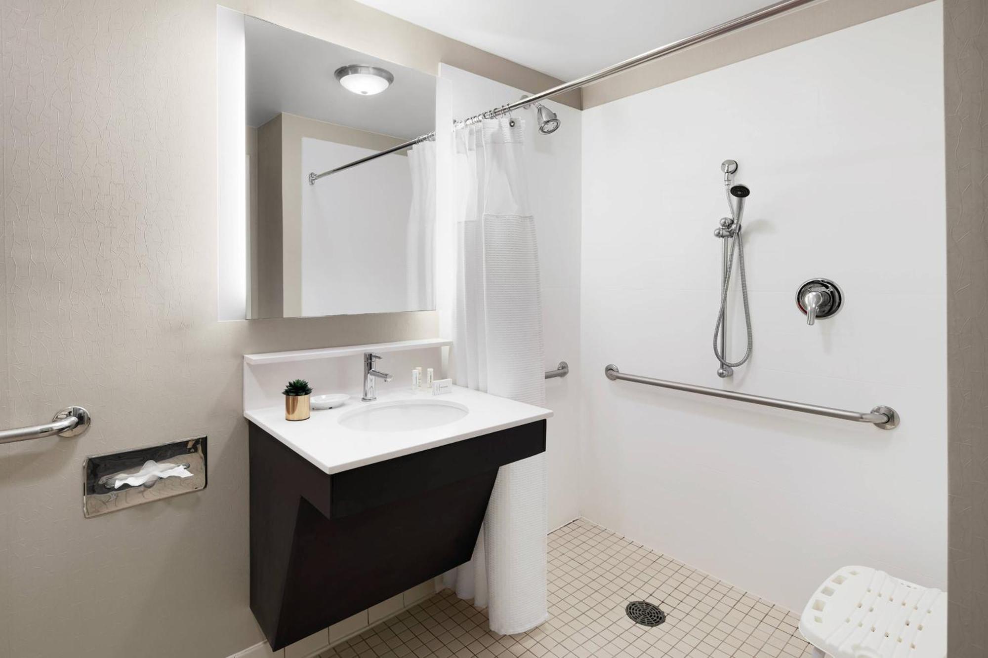 Springhill Suites By Marriott Richmond North/גלן אלן מראה חיצוני תמונה